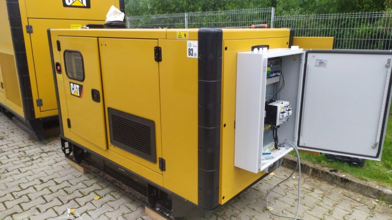 montáž rozvádzača ATS na kapotovaný dieselgenerátor